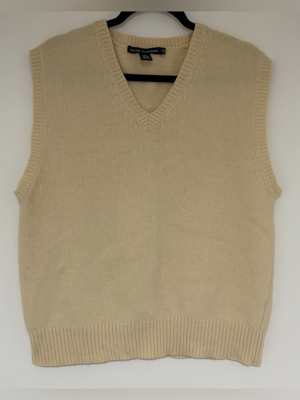 Club Monaco Men’s 100% Lambs Wool Cream Sweater Vest Size XL